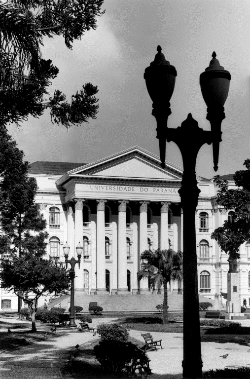 Universidade Federal do Paraná